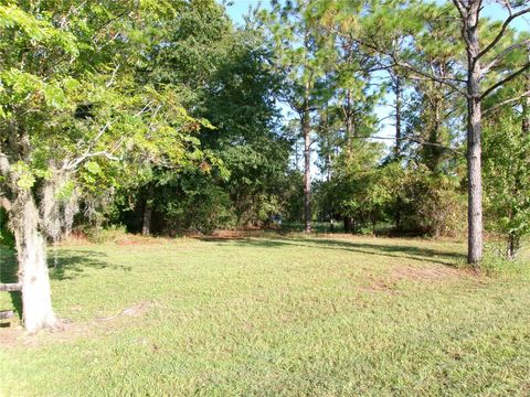 A home in DUNNELLON