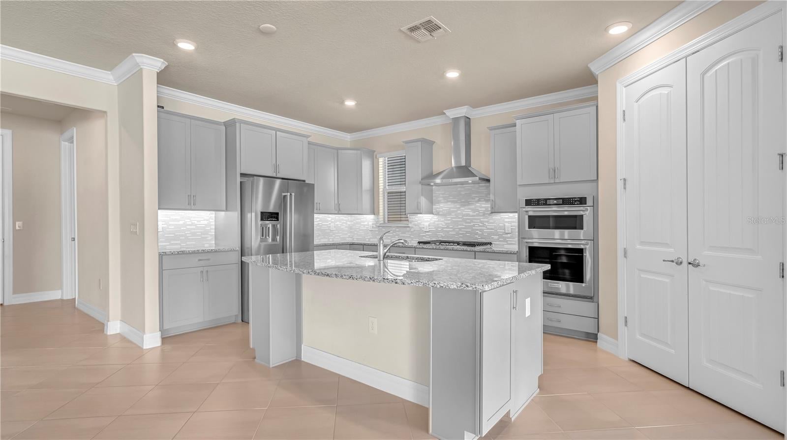 9212 HANGING VINE COURT