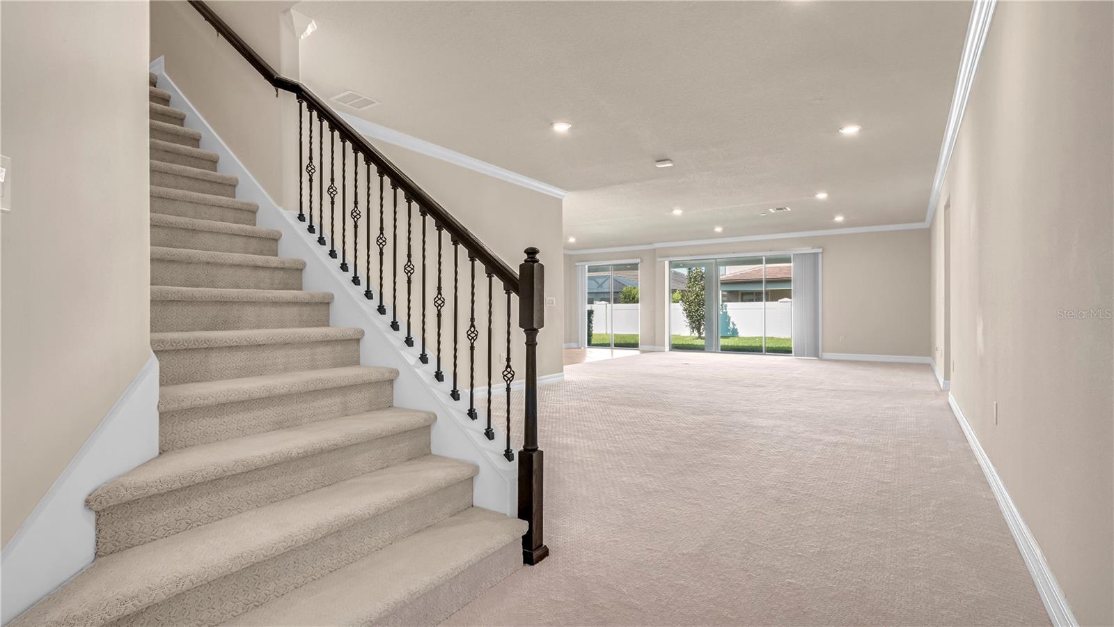 9212 HANGING VINE COURT