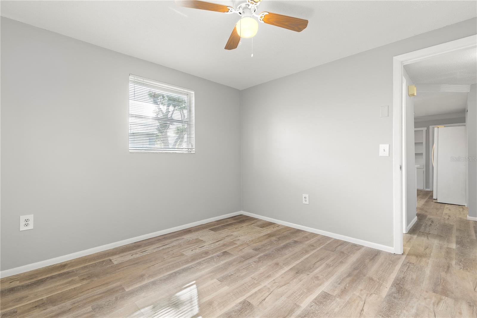 HOLIDAY HILLS - Residential