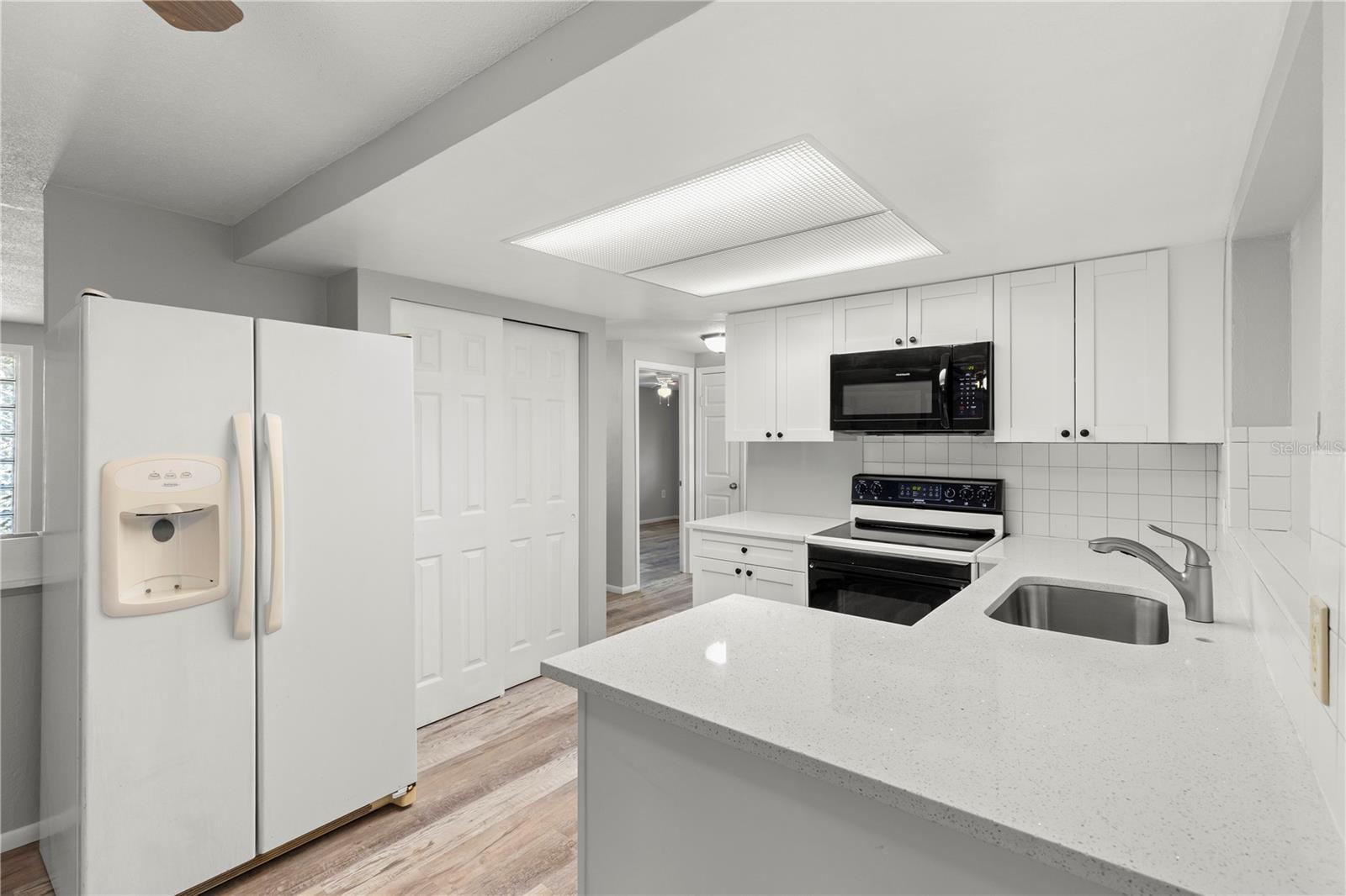 HOLIDAY HILLS - Residential