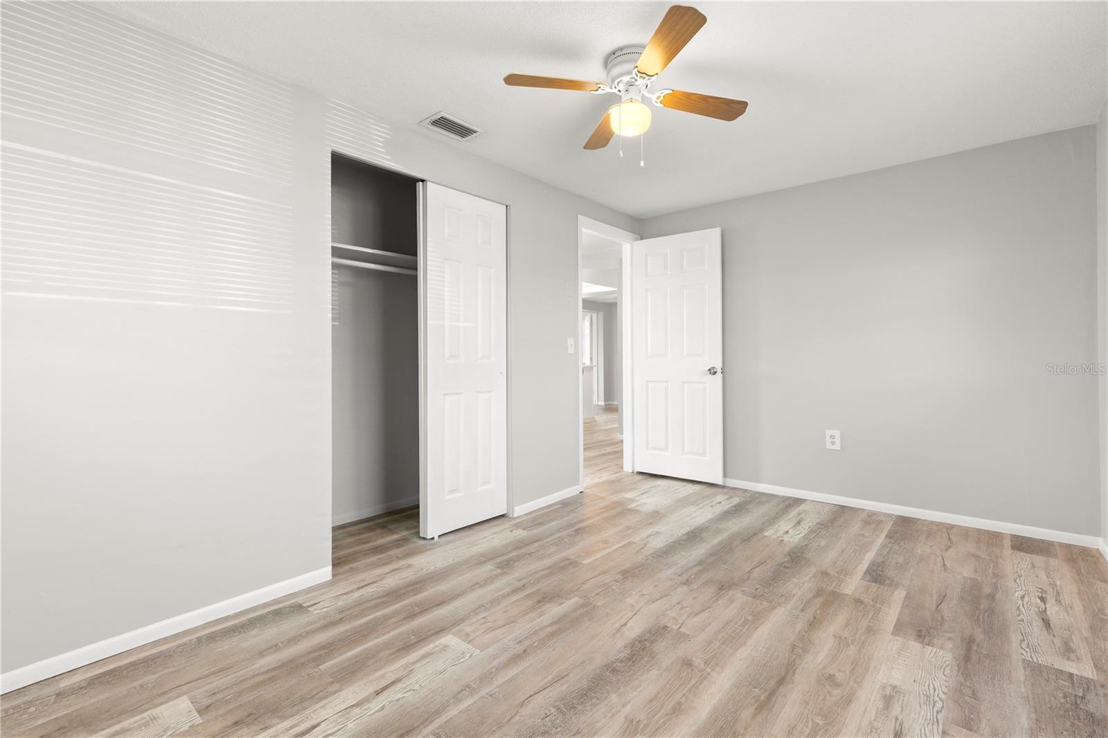 HOLIDAY HILLS - Residential