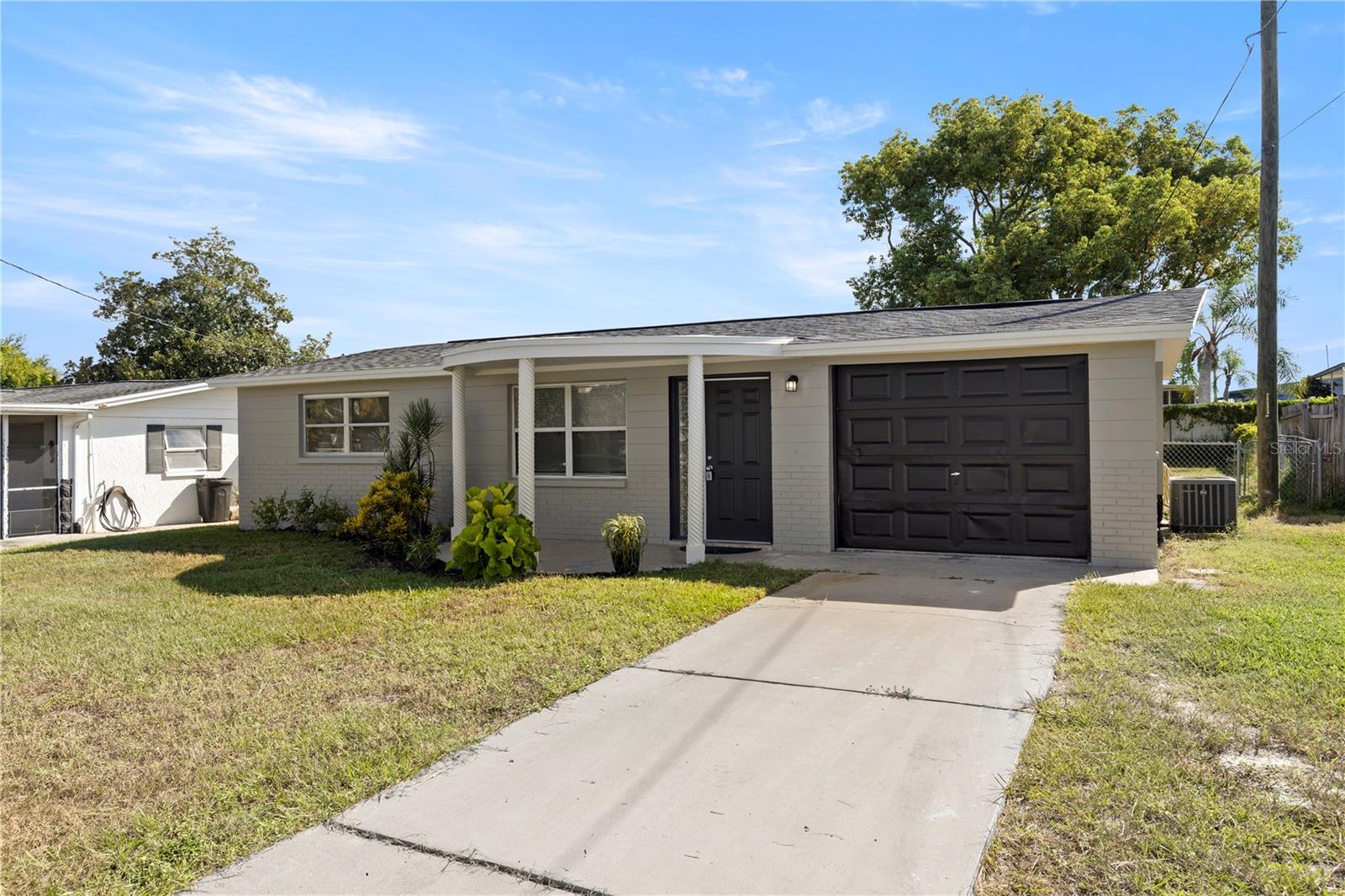 HOLIDAY HILLS - Residential