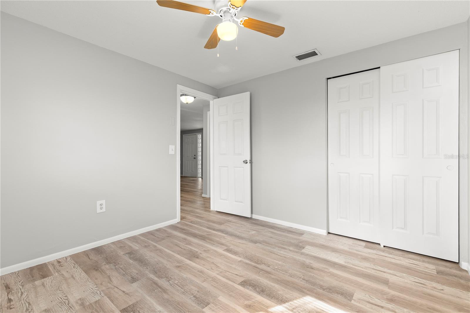 HOLIDAY HILLS - Residential