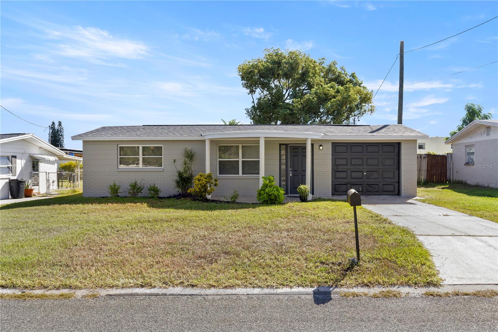 HOLIDAY HILLS - Residential