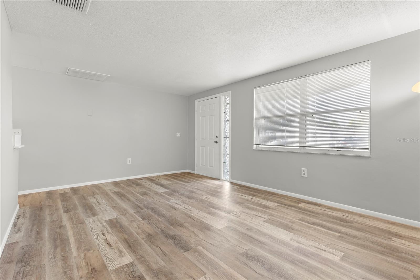 HOLIDAY HILLS - Residential