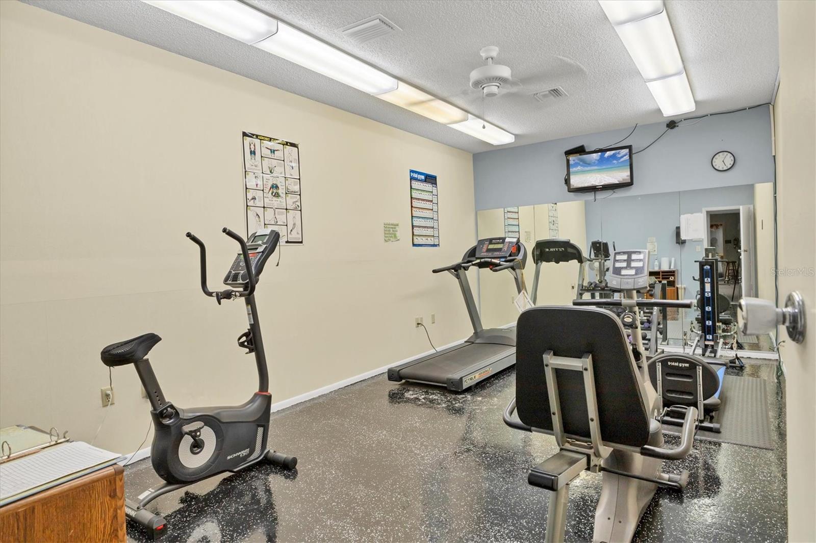 GLEN OAKS RIDGE VILLAS 2 - Residential