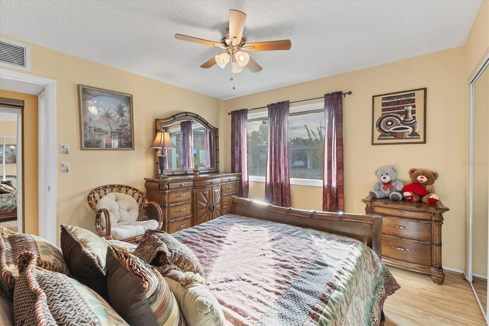 GLEN OAKS RIDGE VILLAS 2 - Residential