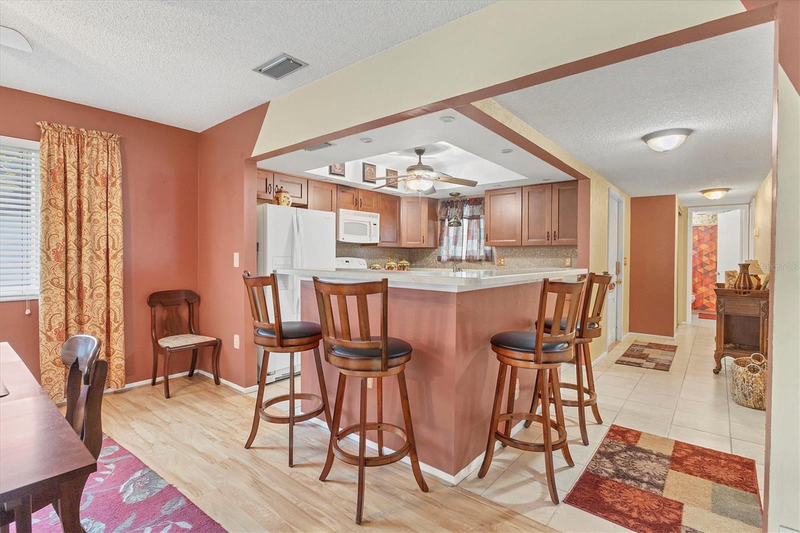 GLEN OAKS RIDGE VILLAS 2 - Residential