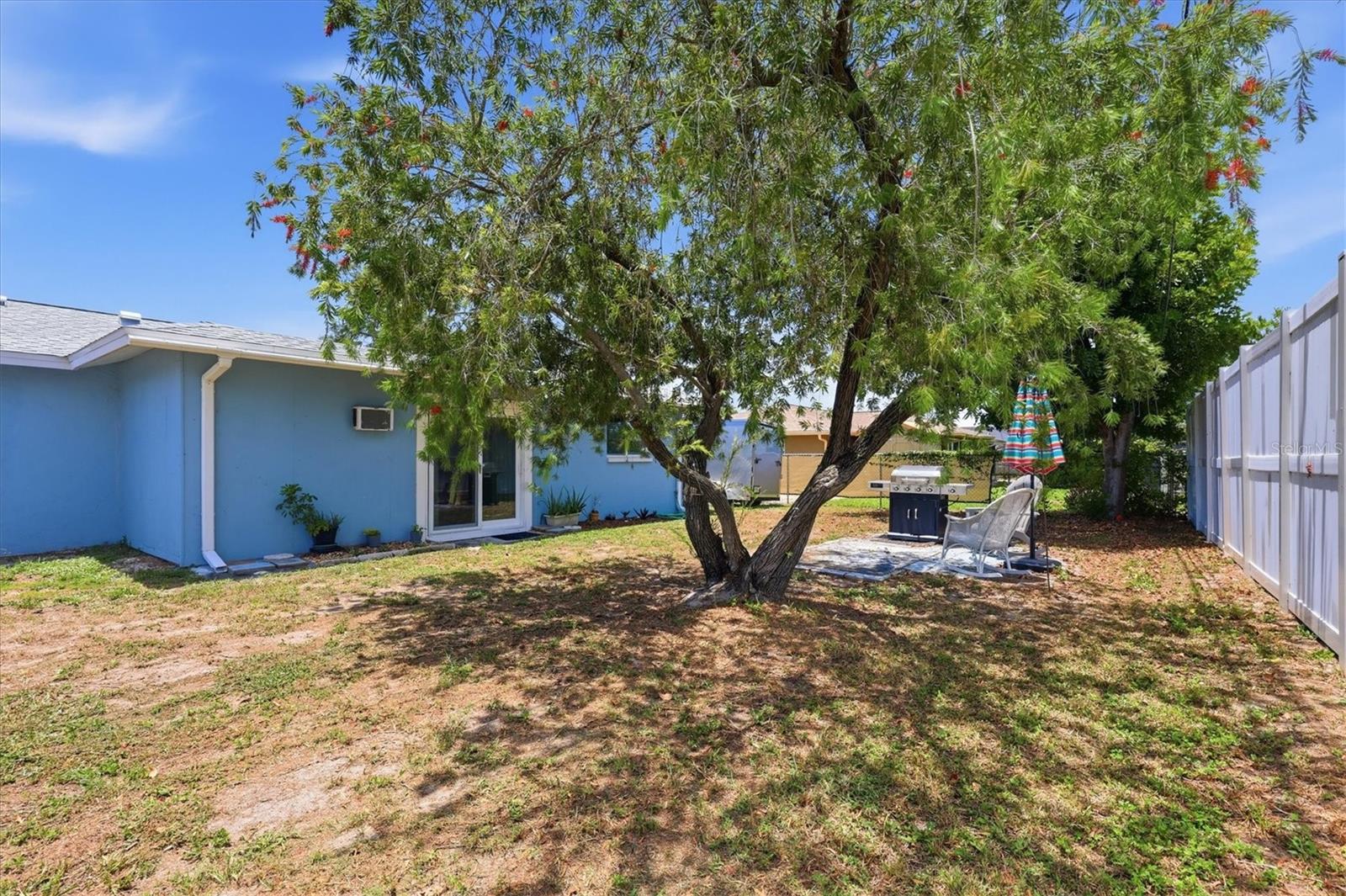 890 PONDEROSA ROAD