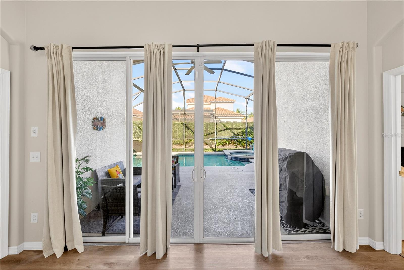 TUSCAN HILLS - Residential