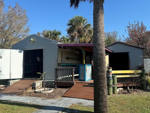 A home in PORT CHARLOTTE