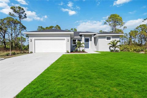 A home in PORT CHARLOTTE