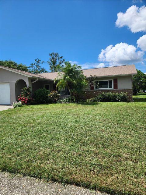 A home in PALM HARBOR