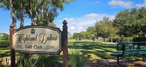 A home in PALM HARBOR