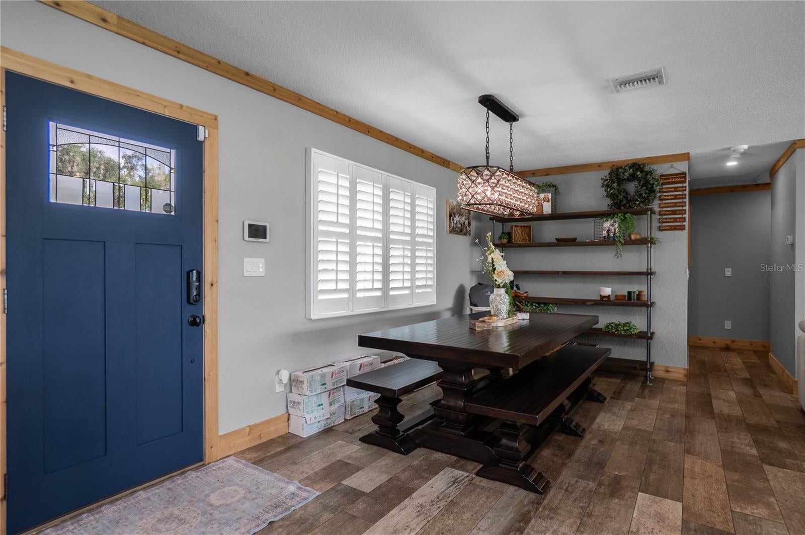 221 S HUNTING LODGE DRIVE