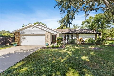 Photo of 606 136th Court E, Bradenton, FL 34212 (MLS # A4669032) Photo of 606 136th Court E, Bradenton, FL 34212 (MLS # A4669032)