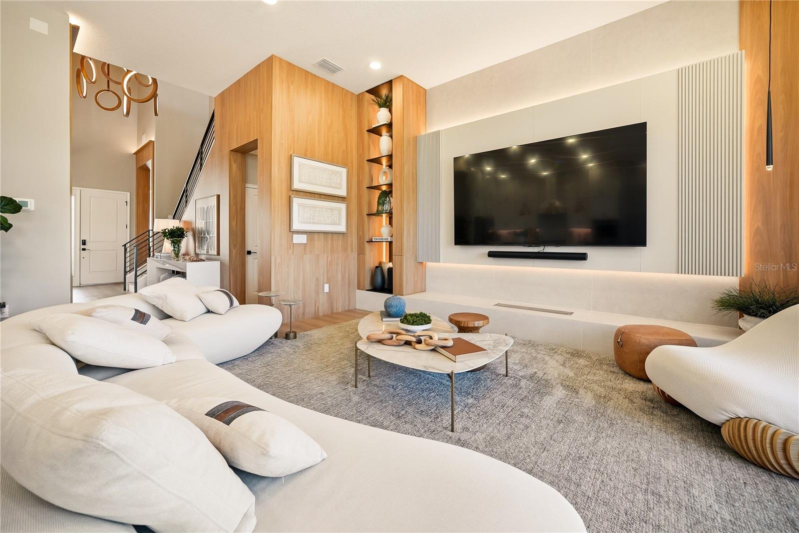 AVALON RDG - Residential