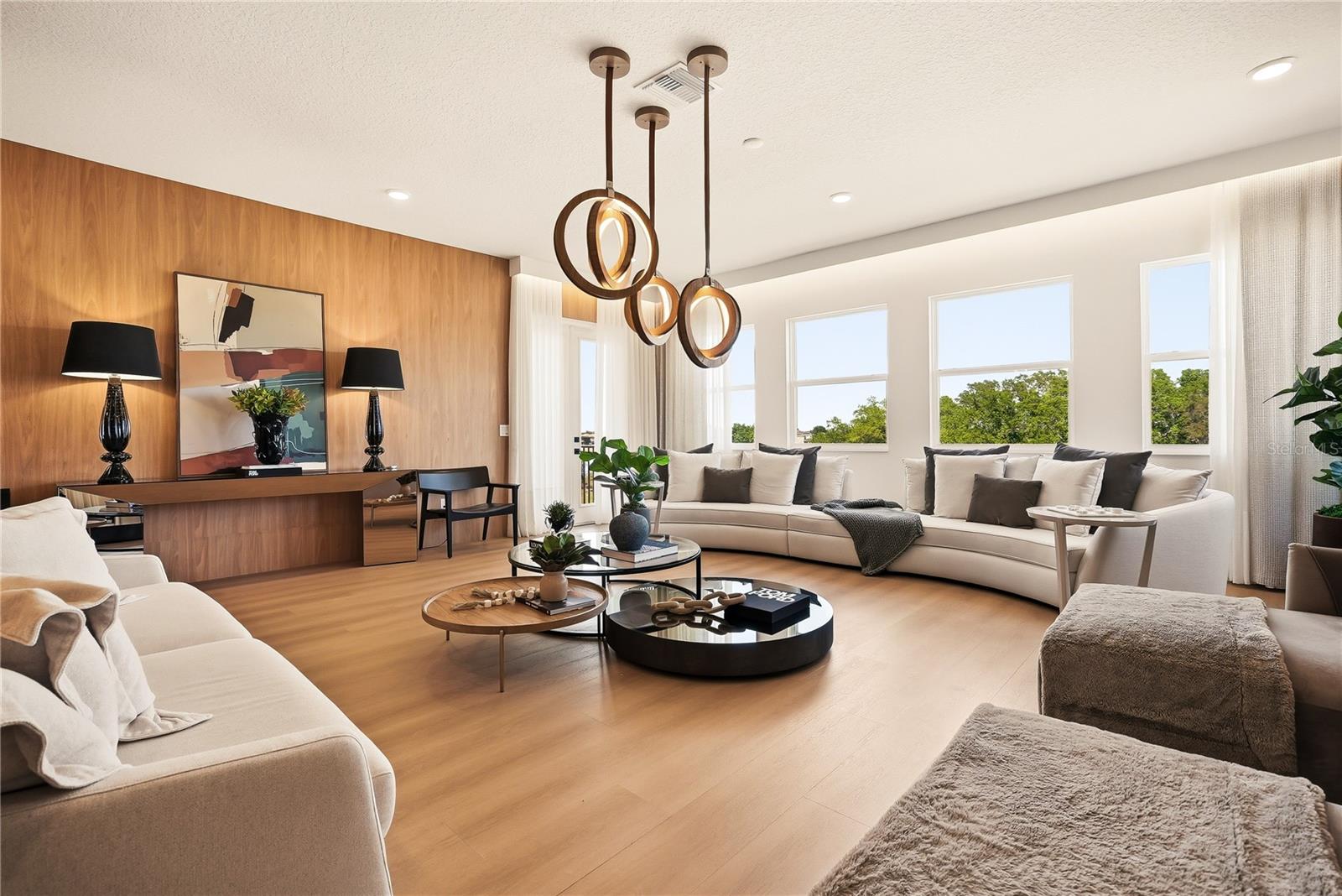 AVALON RDG - Residential