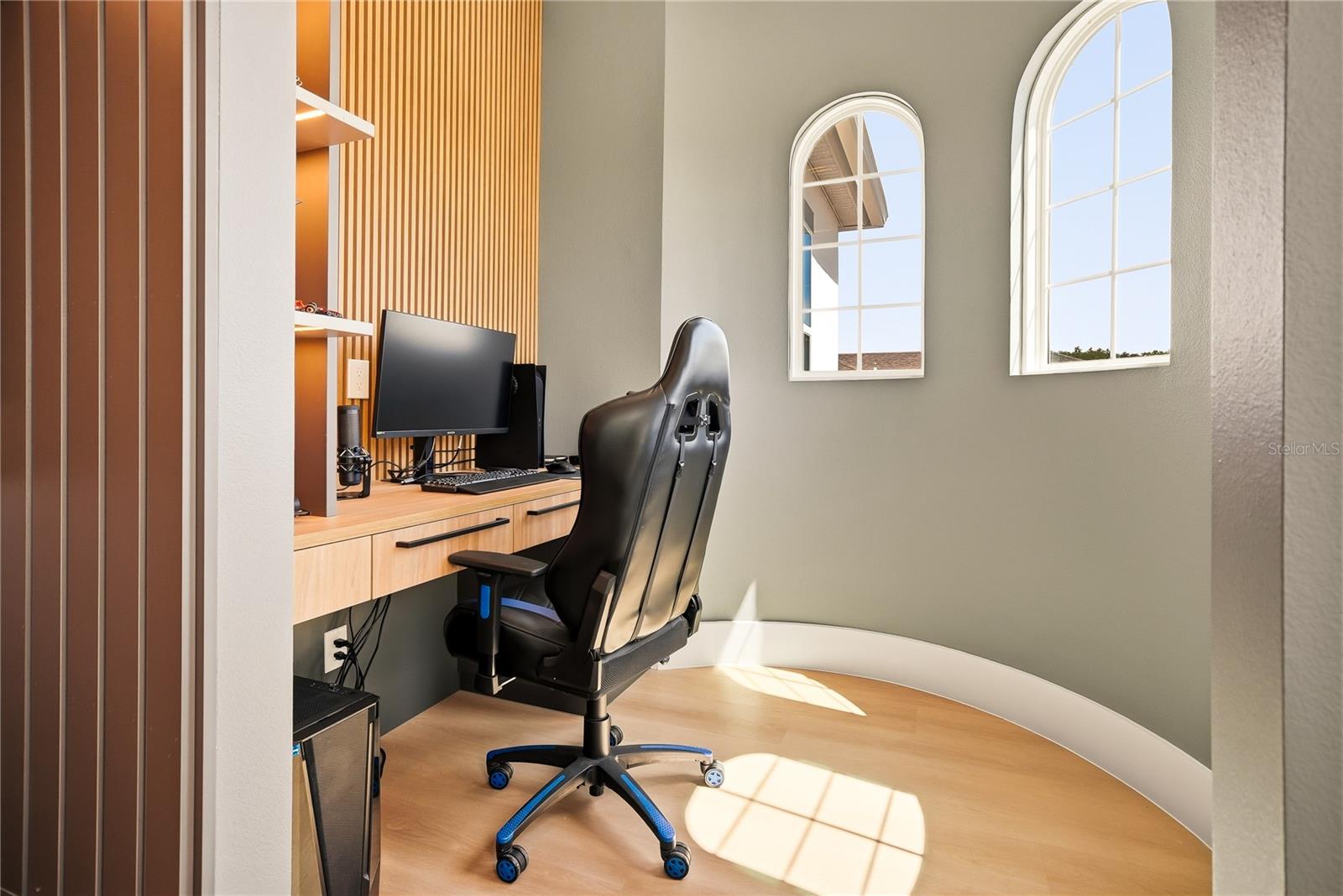 AVALON RDG - Residential