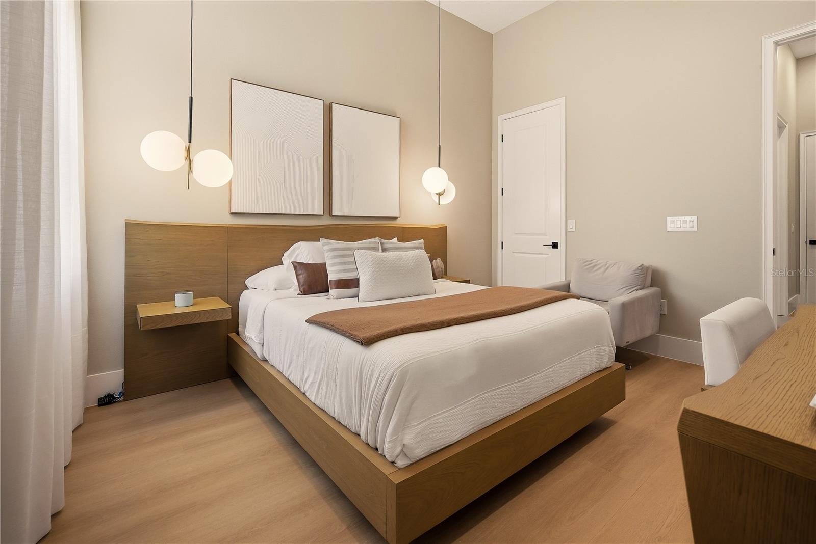 AVALON RDG - Residential