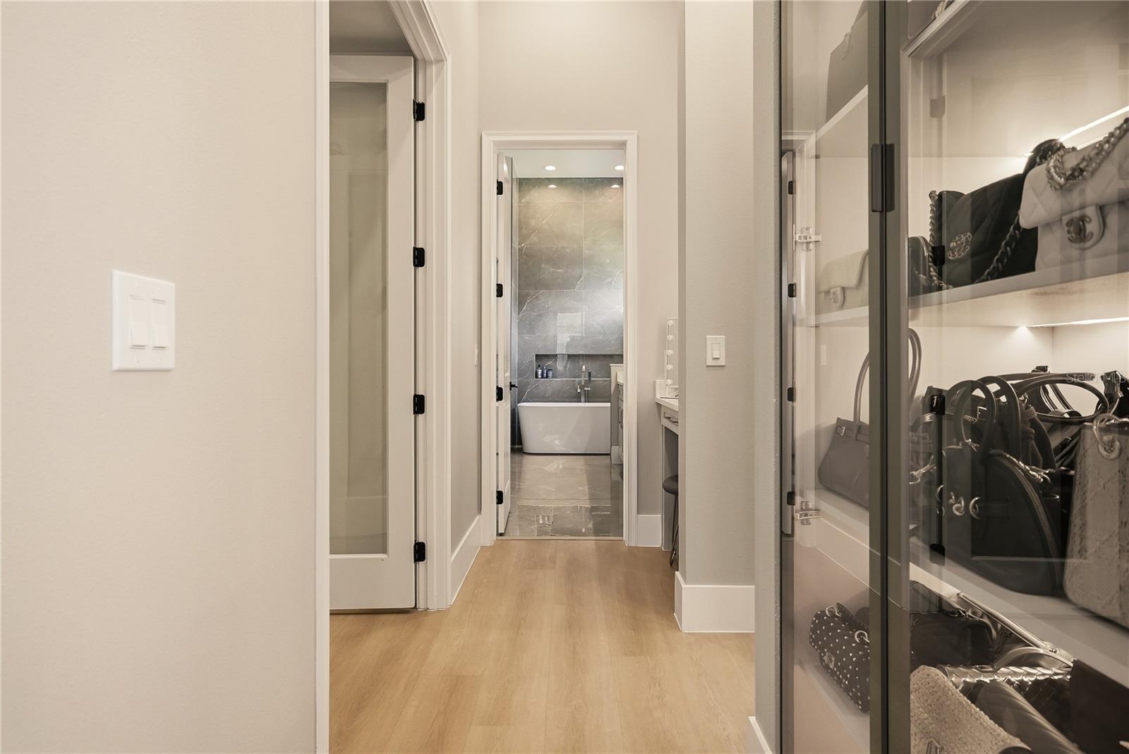 AVALON RDG - Residential