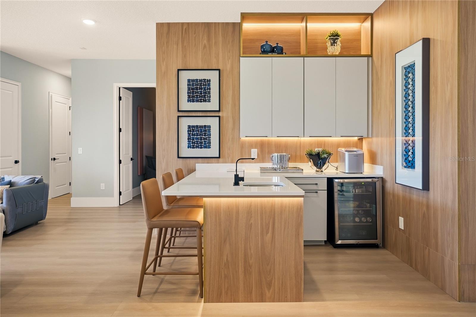 AVALON RDG - Residential