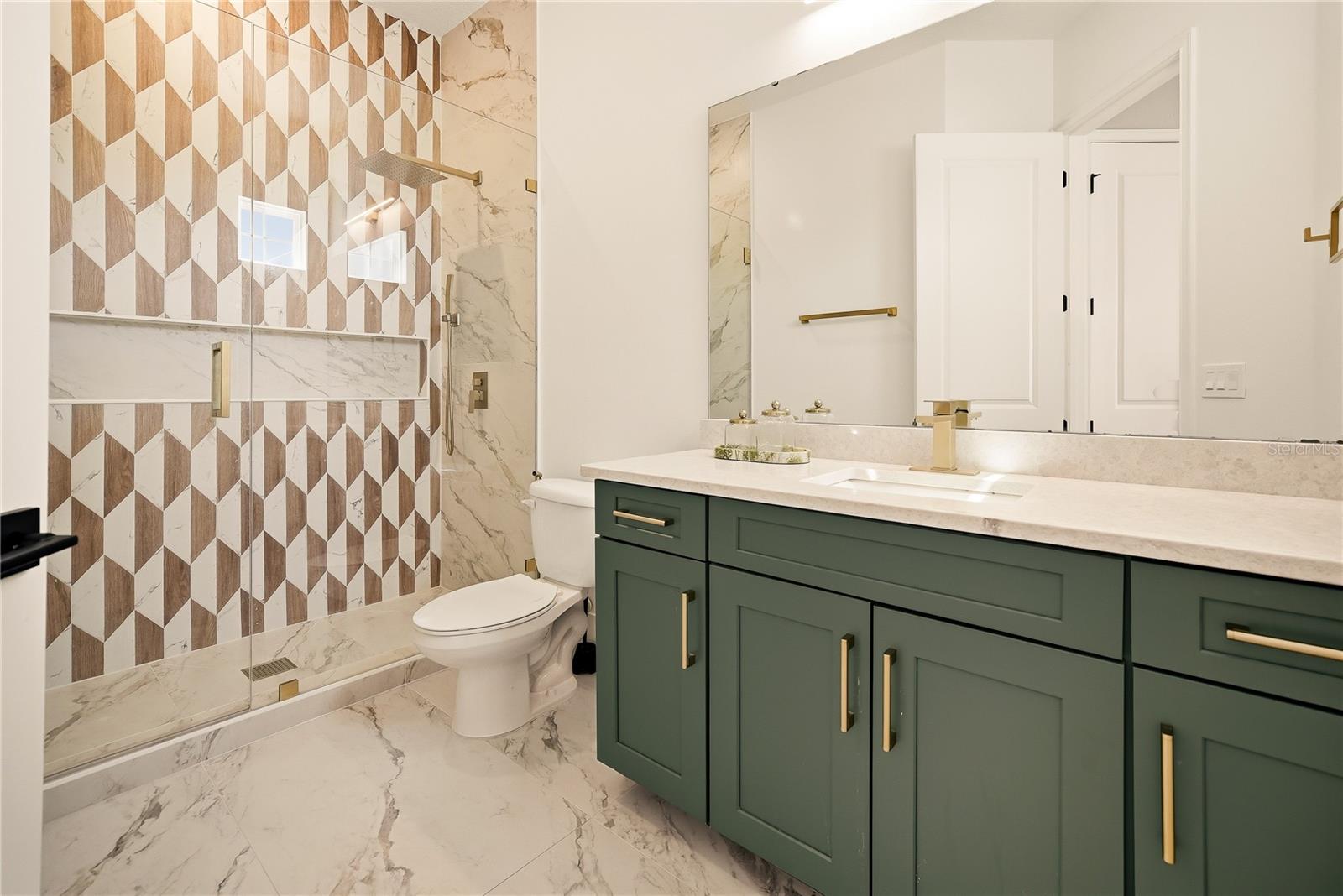 AVALON RDG - Residential