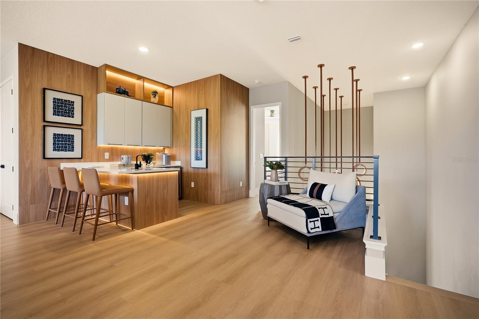 AVALON RDG - Residential