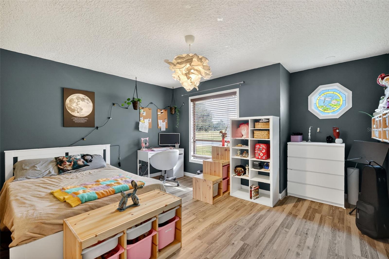 VILLAGE GREEN - Residential