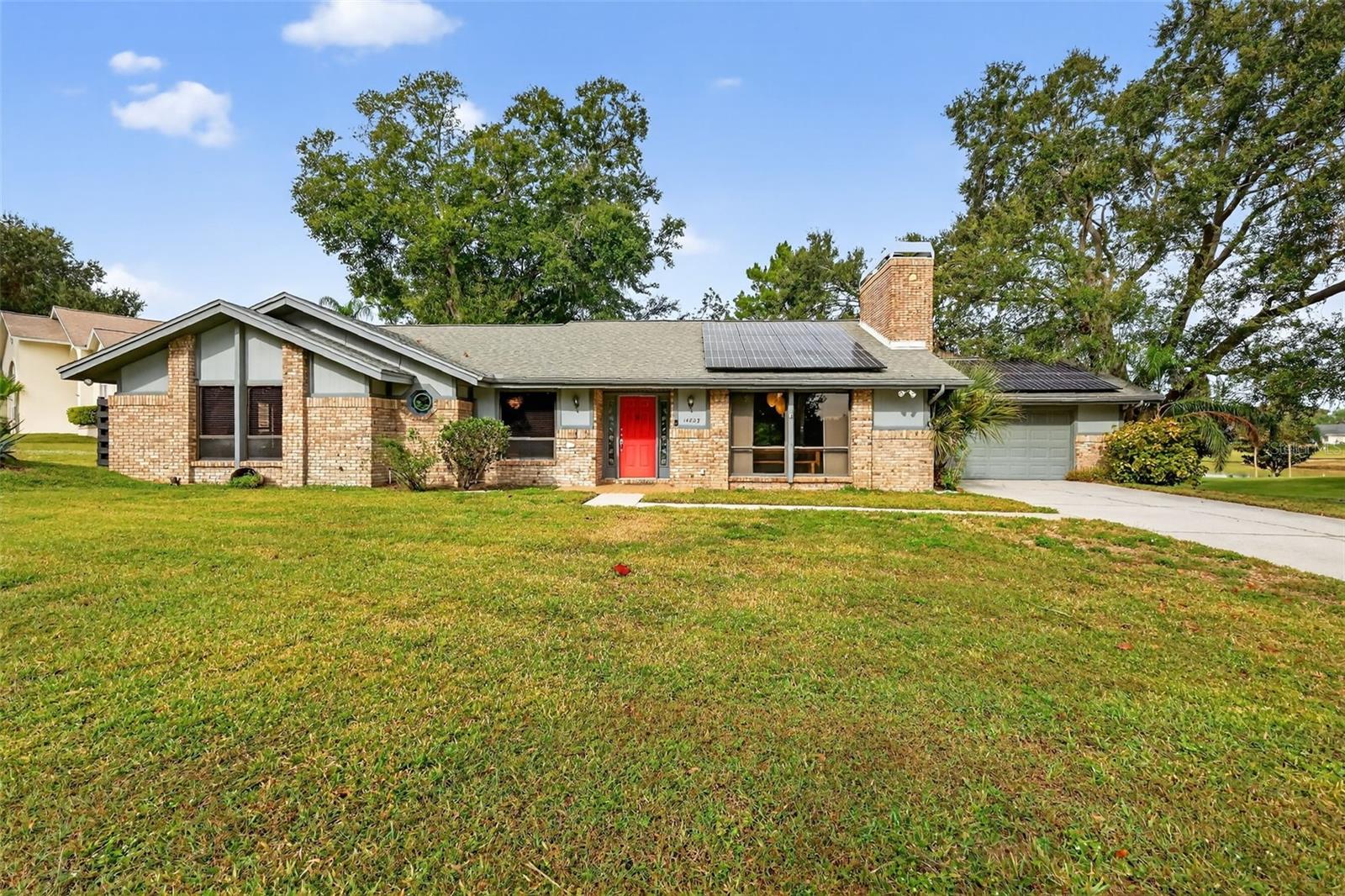 VILLAGE GREEN - Residential