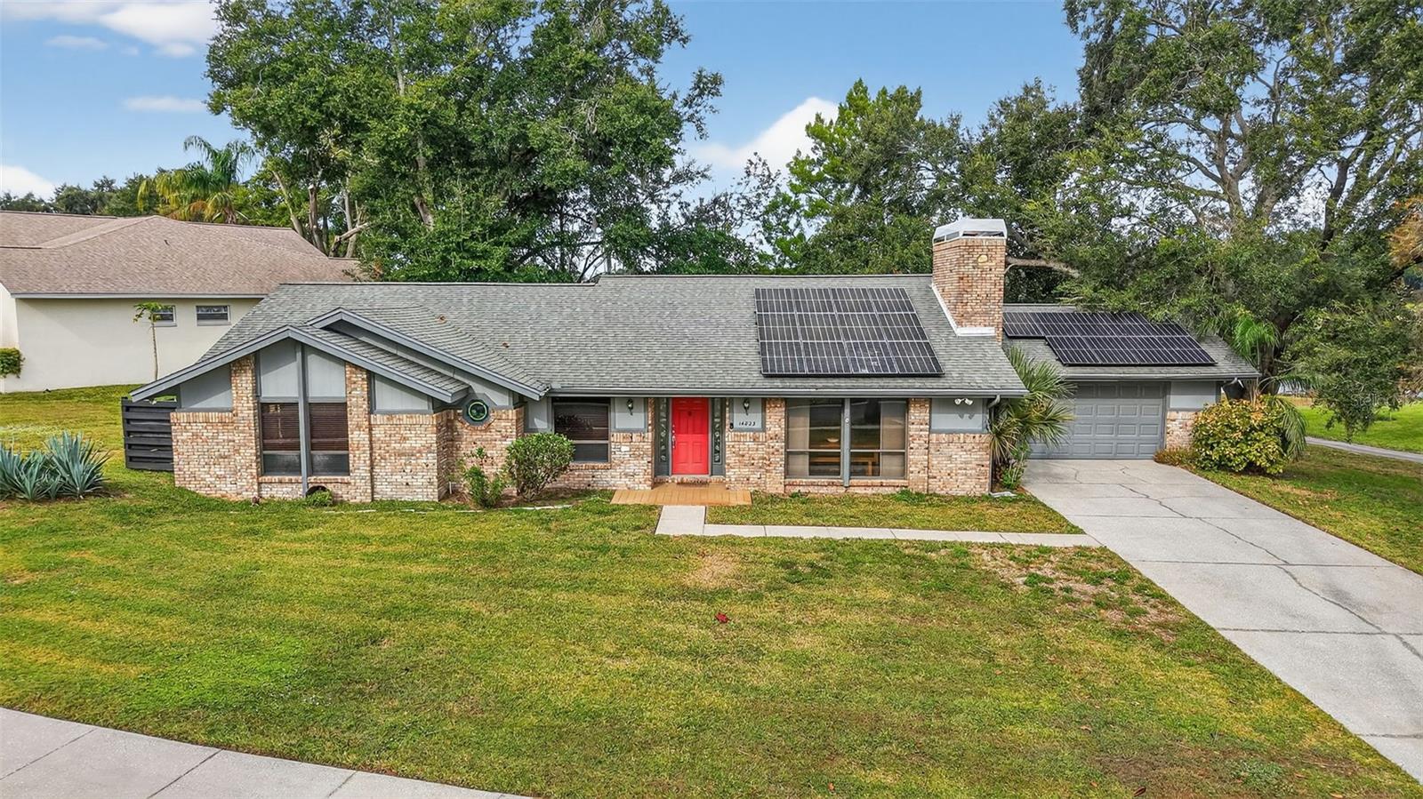 VILLAGE GREEN - Residential