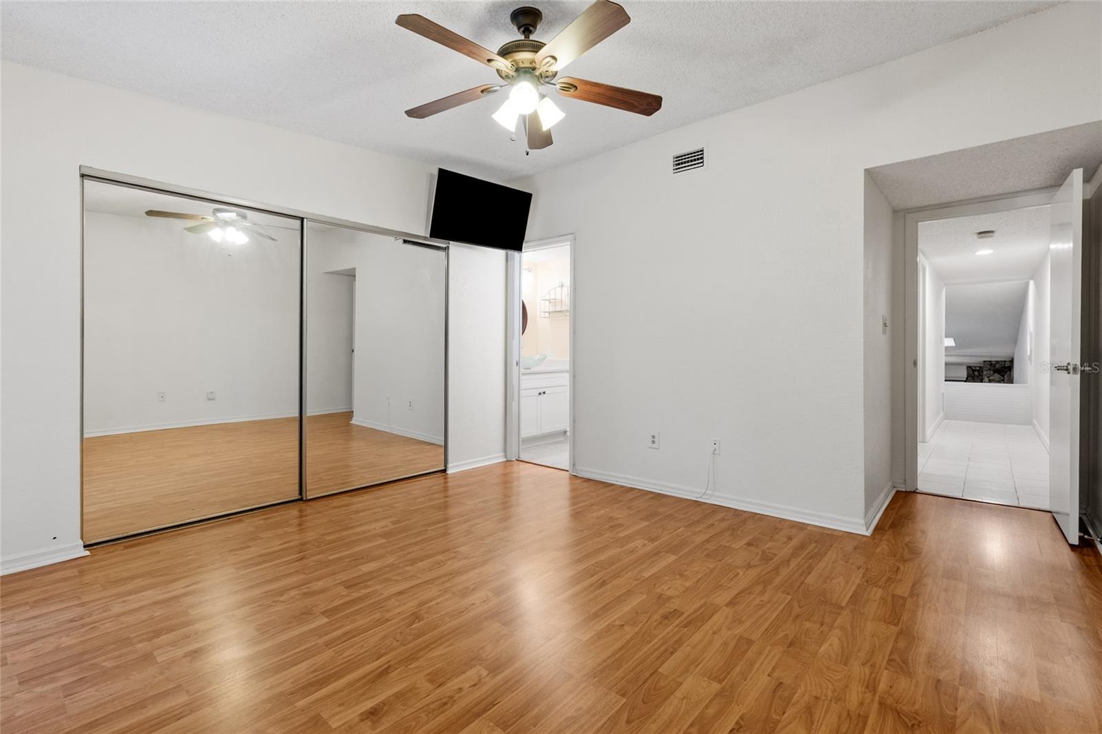 LAKE FOREST CONDO - Residential