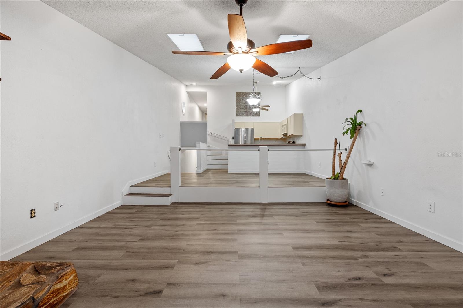 LAKE FOREST CONDO - Residential
