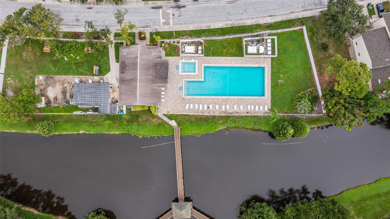 LAKE FOREST CONDO - Residential