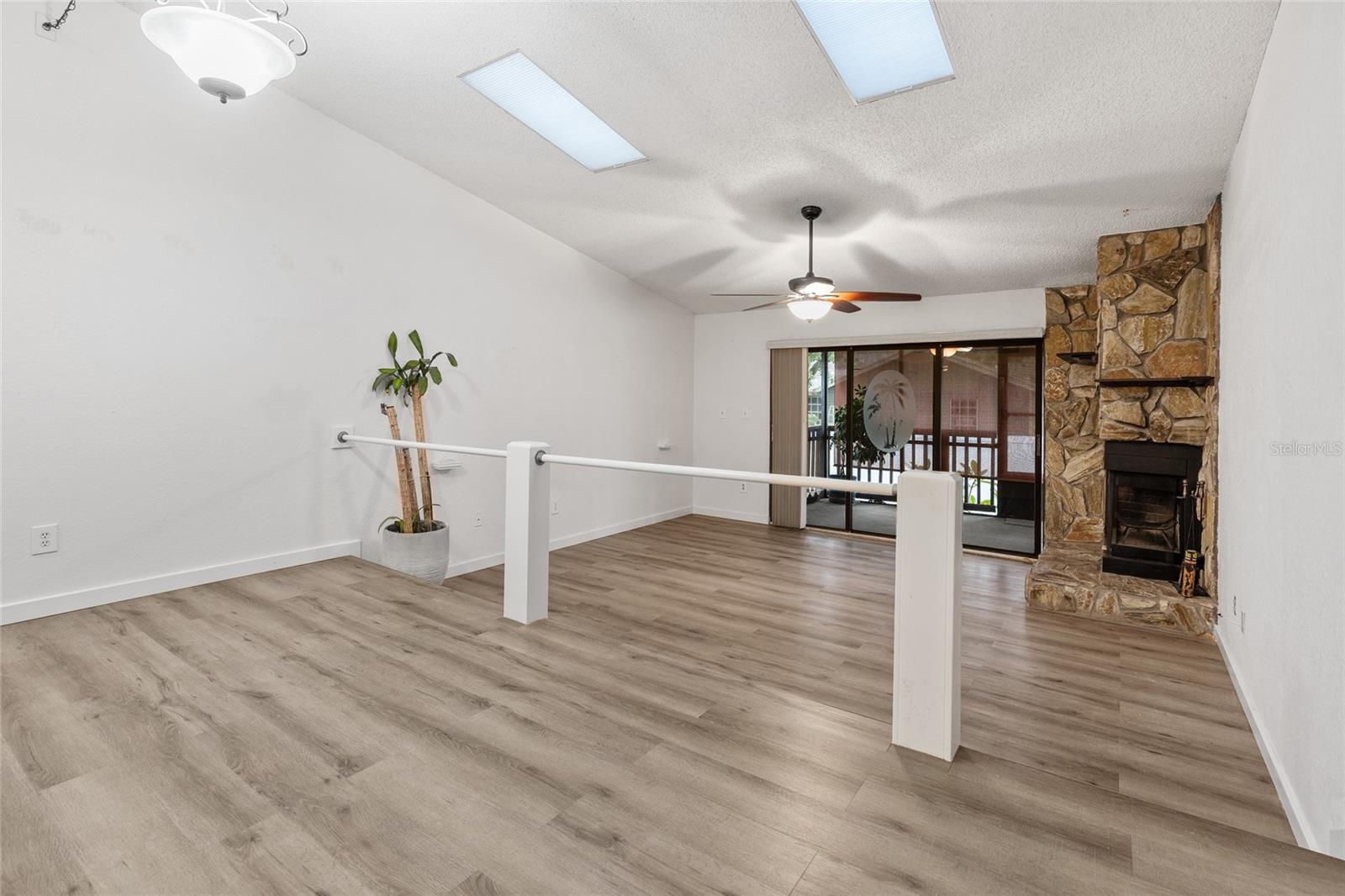 LAKE FOREST CONDO - Residential