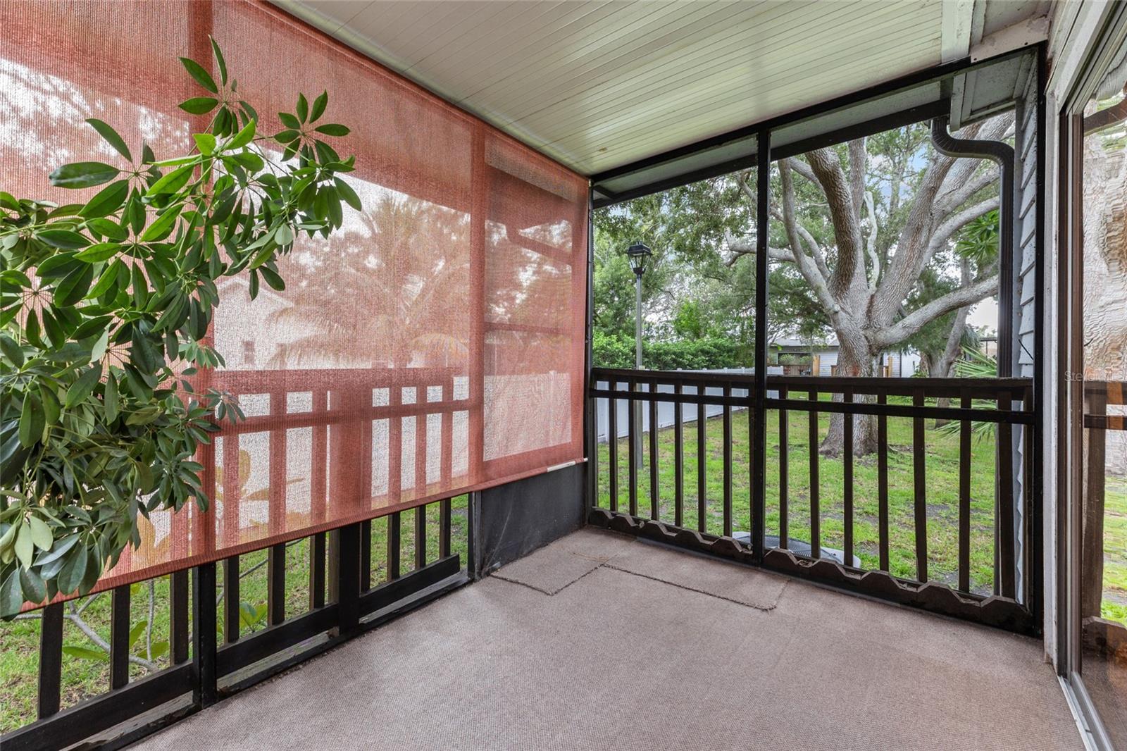 LAKE FOREST CONDO - Residential