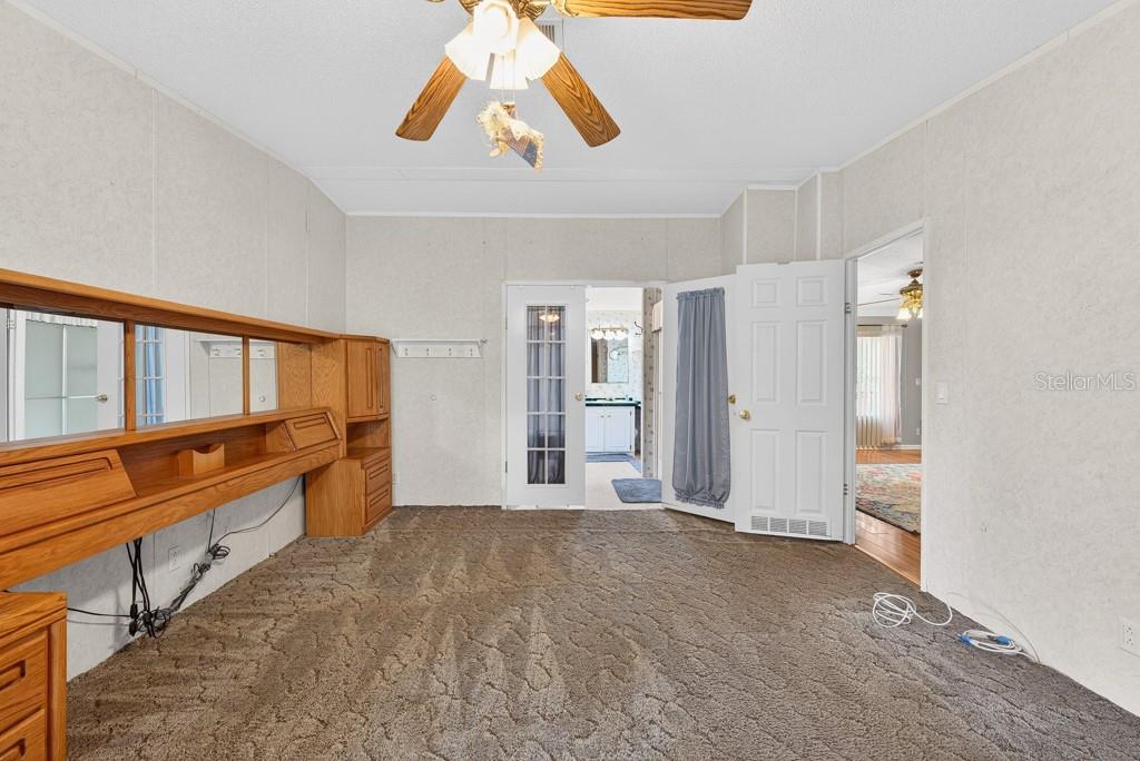 DUNWOODIE PARK - Residential