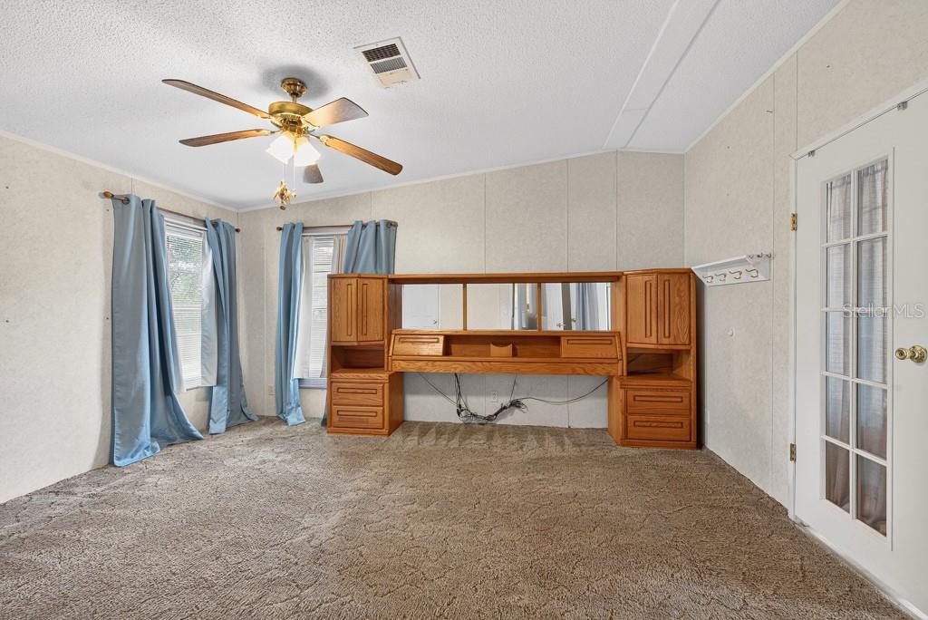 DUNWOODIE PARK - Residential