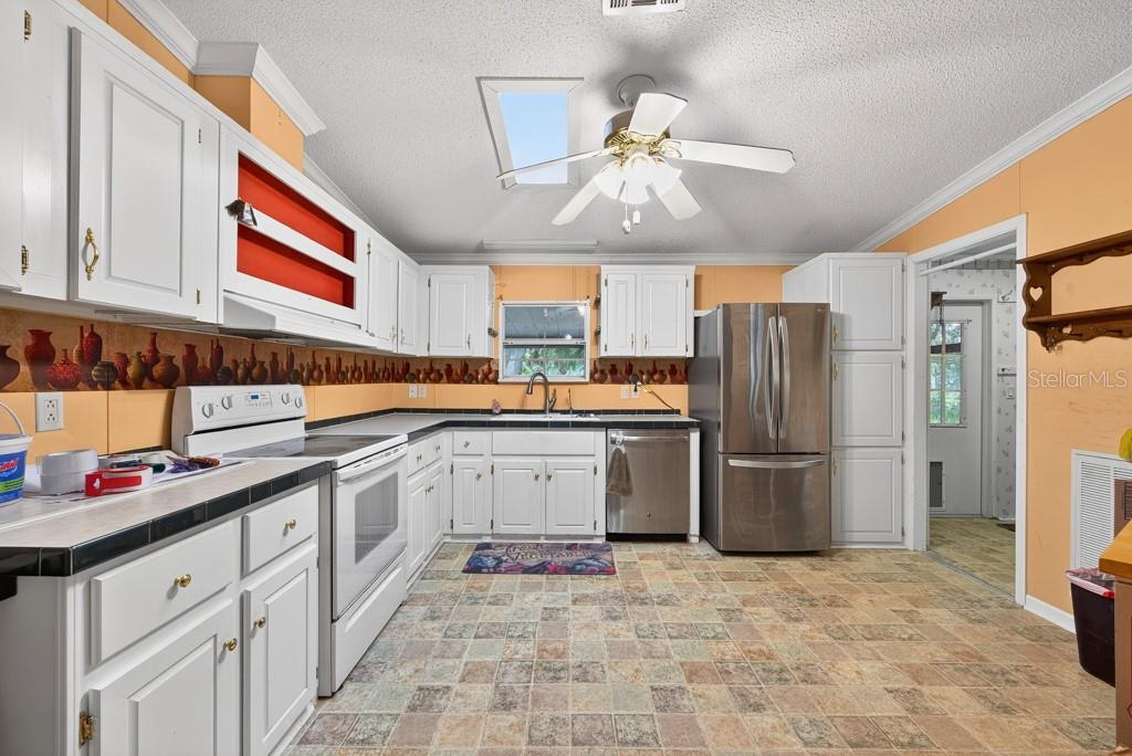 DUNWOODIE PARK - Residential