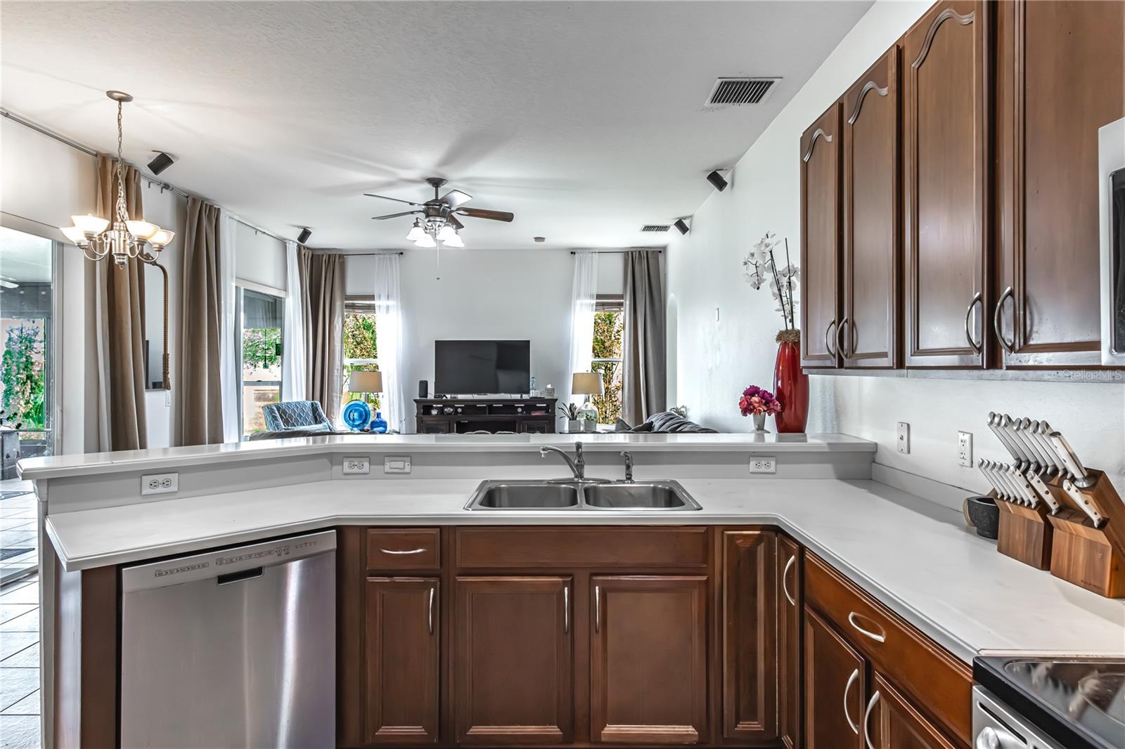 RIDGE CREST SUB UNITS - Residential