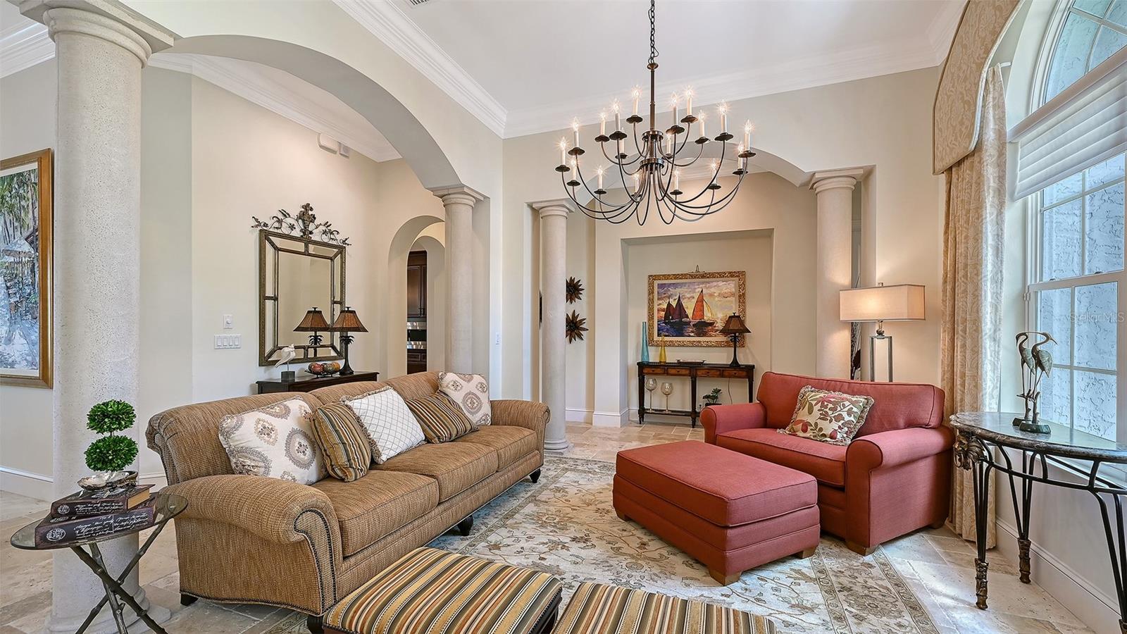 FOUNDERS CLUB - Residential
