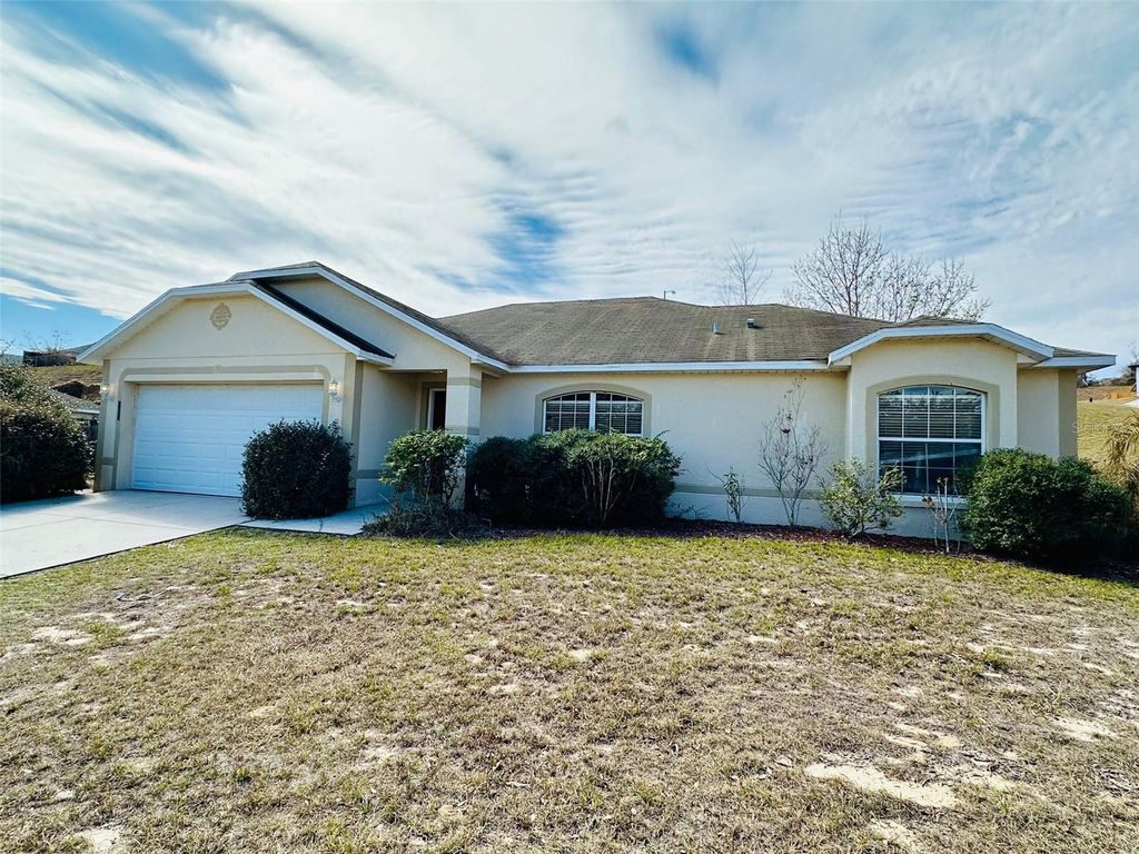 Photo of 201 Magellan Circle, Minneola, FL 34715 (MLS # O6386496)