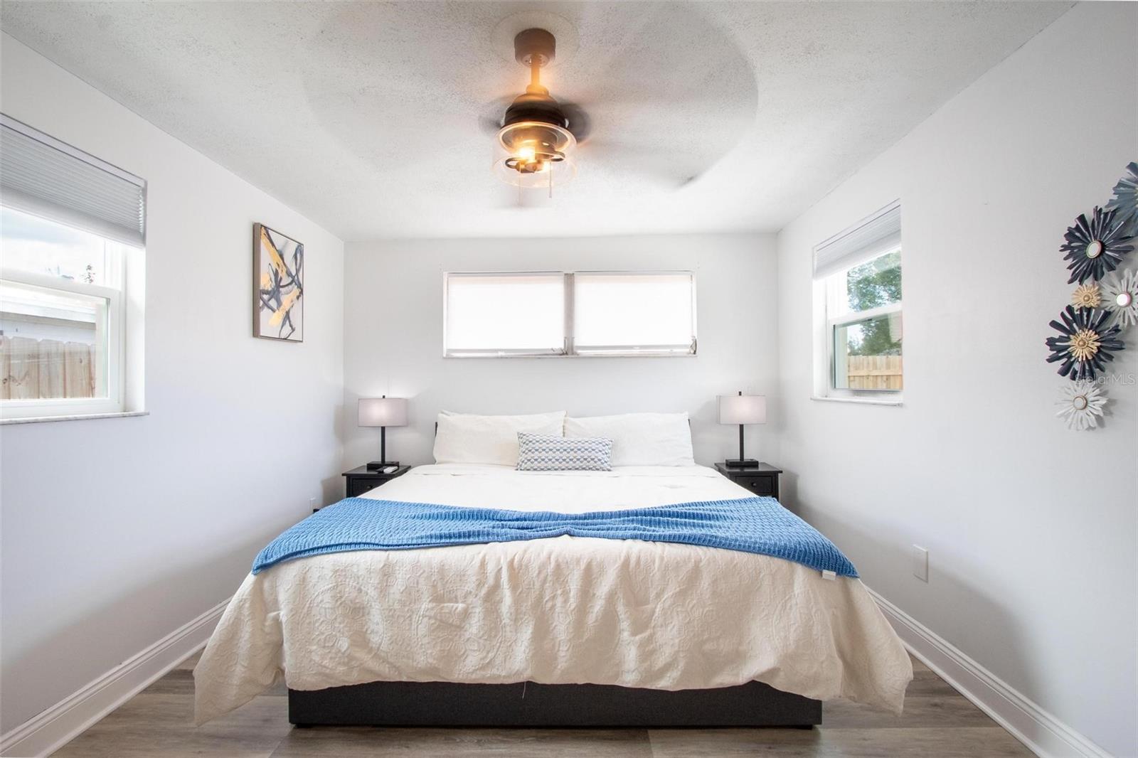 Casas a venda 3 - Jen Dantas 2818 E MICHIGAN STREET