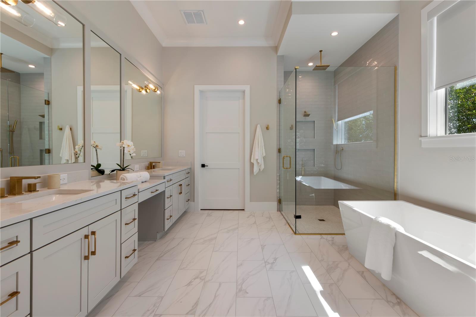 LAKE SHEEN SOUND - Residential