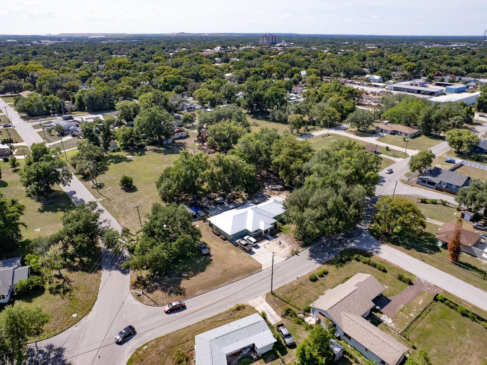 HACKLAKE - Residential