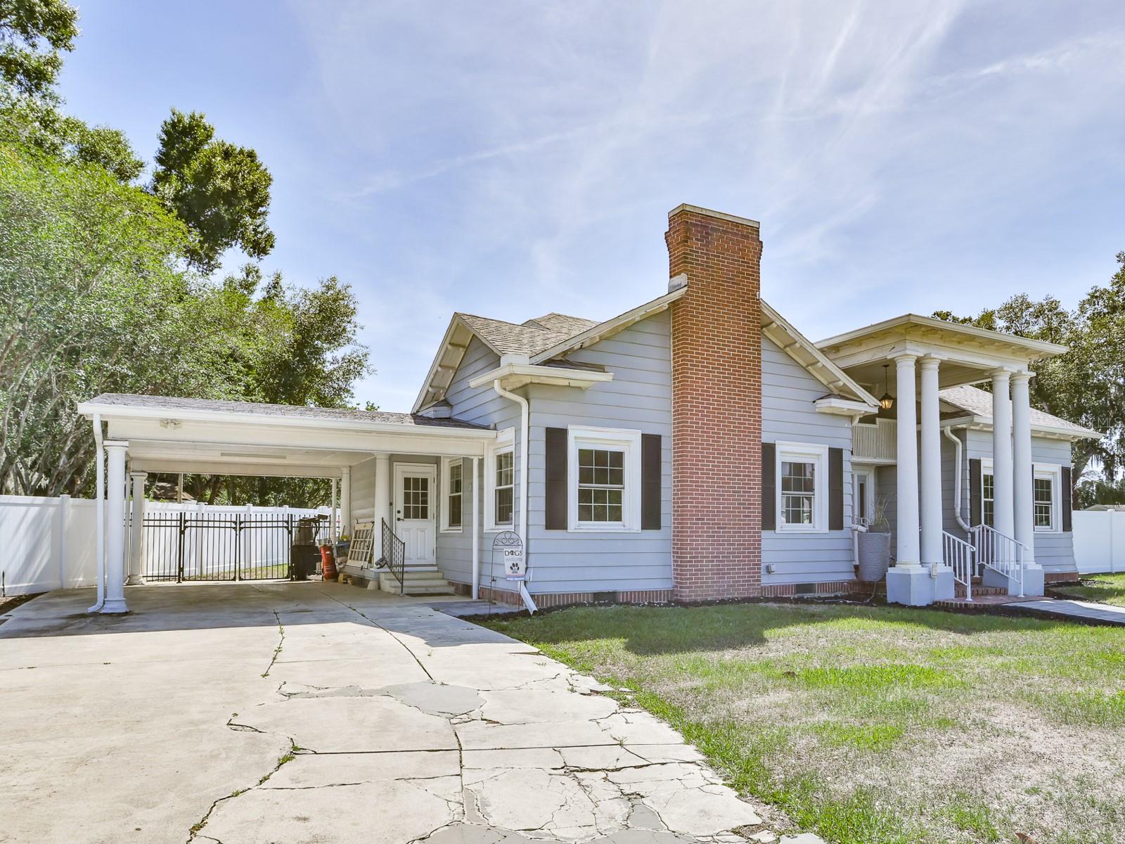 HACKLAKE - Residential