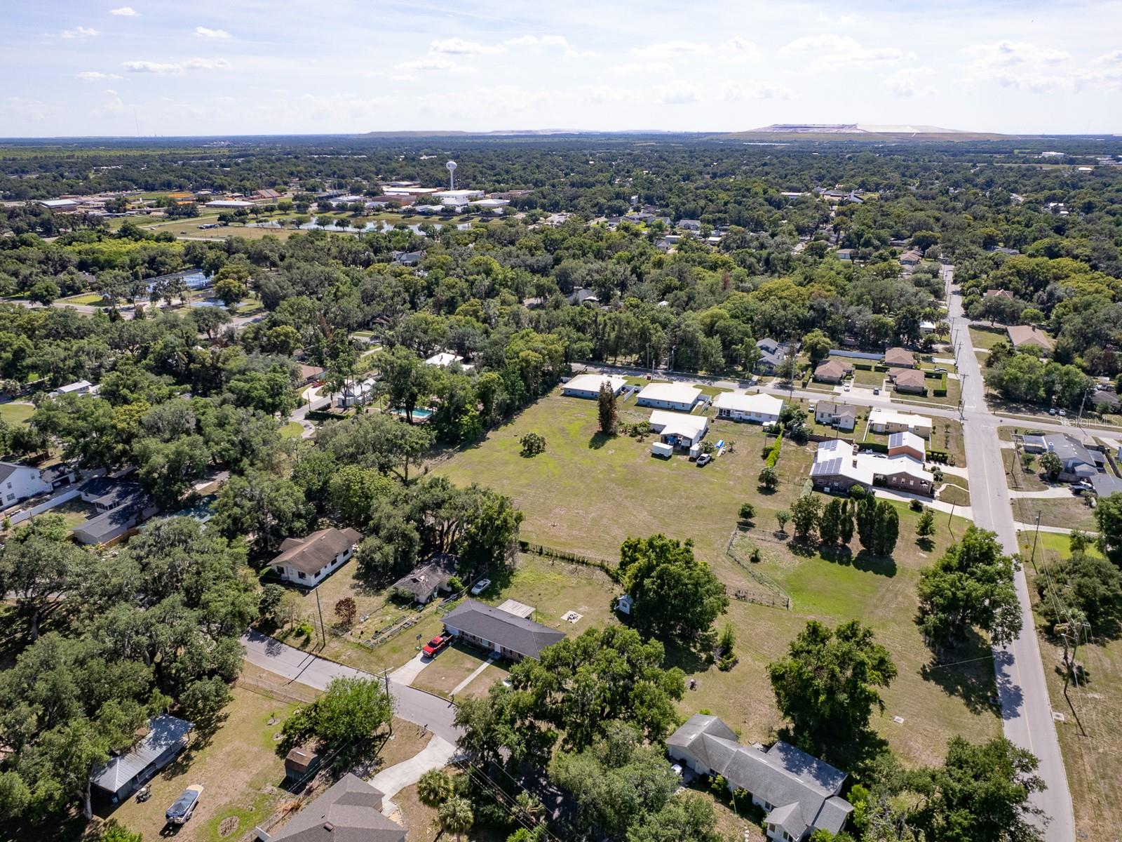 HACKLAKE - Residential