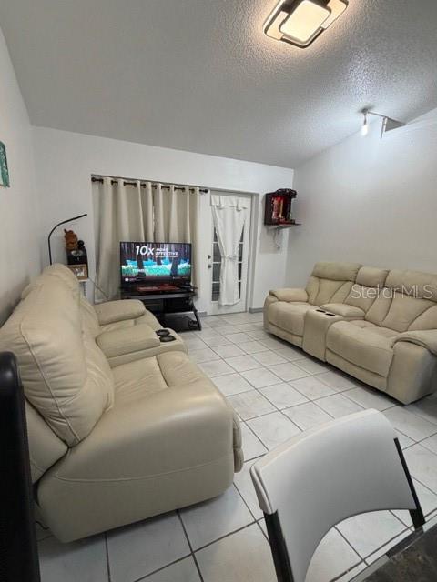 RIVERWOOD - Residential