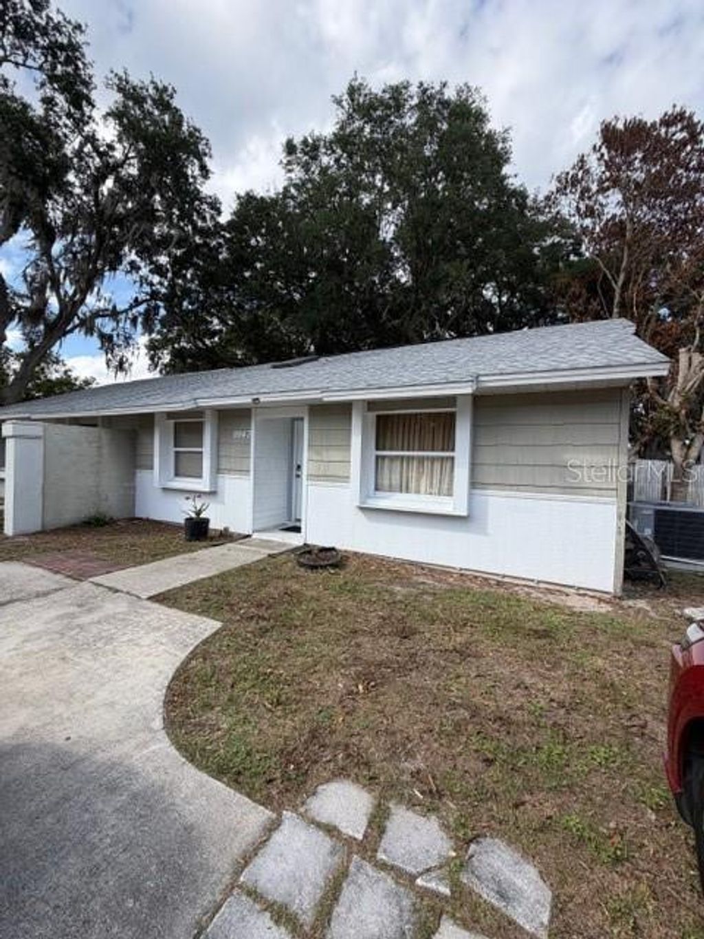 Photo of 9943 Burl Way, Orlando, FL 32817 (MLS # O6403406)